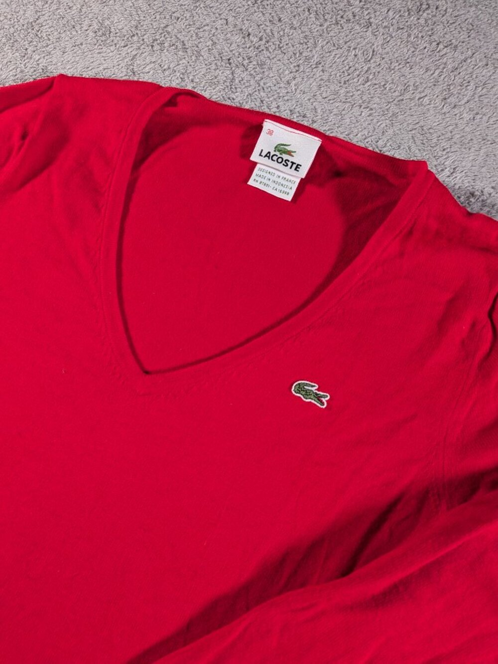 Lacoste Women's Red 100% Cotton V-Neck Sweater Size 38 (S/M) - Picture 6 of 11